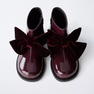 Patent Finish Bow Boots